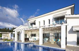 5-zimmer villa in Coral Bay, Zypern. 9 200 €  pro Woche