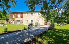 9-zimmer villa in Lucca, Italien. 1 550 000 €