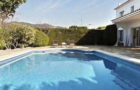 Villa – Lloret de Mar, Katalonien, Spanien. 2 500 €  pro Woche
