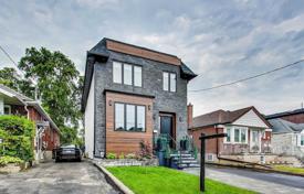 5-zimmer haus in der stadt in East York, Kanada. C$1 649 000