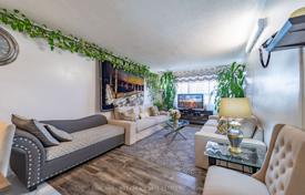 5-zimmer wohnung in Etobicoke, Kanada. C$656 000