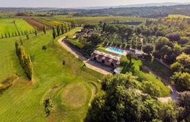 Farm – Arezzo, Toskana, Italien. 4 950 000 €