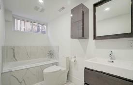 4-zimmer haus in der stadt in Etobicoke, Kanada. C$1 968 000