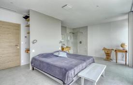 Villa – Sainte-Maxime, Côte d'Azur, Frankreich. 10 000 €  pro Woche