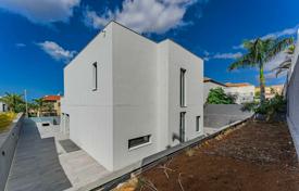 Villa – Costa Adeje, Kanarische Inseln (Kanaren), Spanien. 2 000 000 €