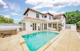 7-zimmer villa 296 m² in Miami Beach, Vereinigte Staaten. $1 350 000