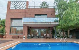 Haus in der stadt 368 m² in Castelldefels, Spanien. 350 000 €