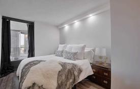 1-zimmer wohnung in Lake Shore Boulevard West, Kanada. C$975 000