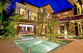 Villa – Seminyak, Bali, Indonesien. 3 250 €  pro Woche