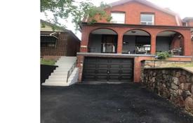 5-zimmer haus in der stadt in York, Kanada. C$1 115 000