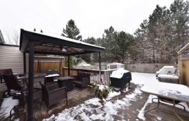 4-zimmer haus in der stadt in Scarborough, Kanada. C$1 302 000