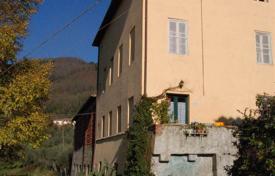 8-zimmer villa 685 m² in Capannori, Italien. 820 000 €