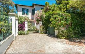 Villa – Castiglioncello, Toskana, Italien. Price on request