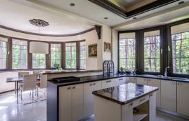 10-zimmer stadthaus 800 m² in Jurmala, Lettland. 1 950 000 €