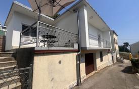 8-zimmer haus in der stadt 185 m² in Crikvenica, Kroatien. 370 000 €