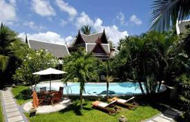 Villa – Phuket, Thailand. $7 200  pro Woche
