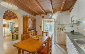 Haus in der Stadt – Guia de Isora, Kanarische Inseln (Kanaren), Spanien. 448 000 €
