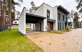 5-zimmer stadthaus 663 m² in Jurmala, Lettland. 630 000 €