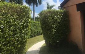 Einfamilienhaus – Miami Beach, Florida, Vereinigte Staaten. $1 450 000