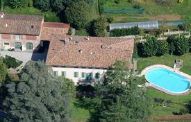 Farm 1400 m² in Lucca, Italien. 5 500 000 €