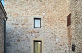 3-zimmer haus in der stadt 180 m² in Poreč, Kroatien. 402 000 €