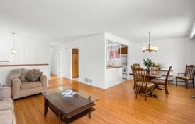 7-zimmer haus in der stadt in Scarborough, Kanada. C$1 222 000