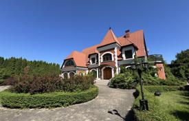 7-zimmer haus in der stadt in Kurzeme District, Lettland. 1 000 000 €