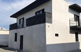 8-zimmer haus in der stadt 180 m² in Krtsanisi Street, Georgien. $238 000