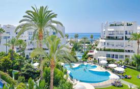 2-zimmer wohnung 124 m² in Marbella, Spanien. 750 000 €