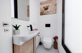 3-zimmer villa 130 m² in Pilar de la Horadada, Spanien. 584 000 €