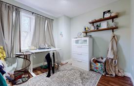 7-zimmer stadthaus in Old Toronto, Kanada. C$1 521 000
