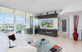 3-zimmer wohnung 130 m² in Miami Beach, Vereinigte Staaten. 1 098 000 €