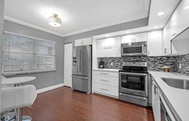 2-zimmer appartements in eigentumswohnungen 111 m² in Pembroke Pines, Vereinigte Staaten. $280 000