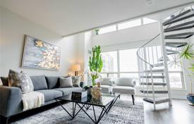 1-zimmer wohnung in Lake Shore Boulevard West, Kanada. C$742 000