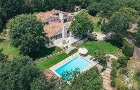 9-zimmer villa in Le Rouret, Frankreich. 2 450 000 €