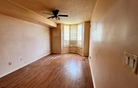 6-zimmer wohnung in Yonge Street, Kanada. C$721 000