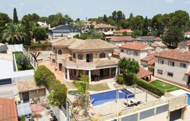 11-zimmer villa 450 m² in Valencia Stadt, Spanien. 885 000 €