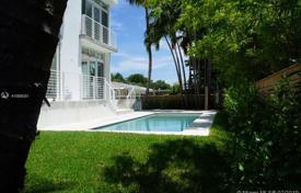 Villa – Miami, Florida, Vereinigte Staaten. $3 895 000