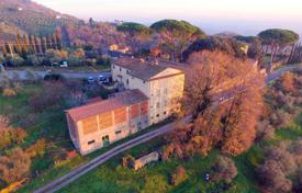 Villa – Capannori, Toskana, Italien. 1 350 000 €