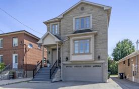 Haus in der Stadt – Etobicoke, Toronto, Ontario,  Kanada. C$1 976 000