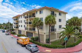 Eigentumswohnung – Surfside, Florida, Vereinigte Staaten. $579 000