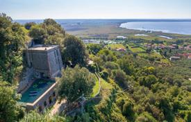 10-zimmer villa in Lucca, Italien. Price on request