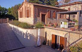 Villa – Monteriggioni, Toskana, Italien. 850 000 €