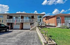 5-zimmer stadthaus in North York, Kanada. C$1 029 000