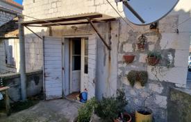 Haus in der Stadt – Kaštel Novi, Kastela, Split-Dalmatia County,  Kroatien. 490 000 €
