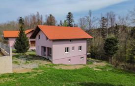 5-zimmer haus in der stadt 200 m² in Primorje-Gorski Kotar County, Kroatien. 200 000 €