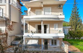 4-zimmer haus in der stadt 159 m² in Nafplio, Griechenland. 270 000 €