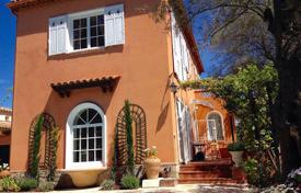 3-zimmer villa in Antibes, Frankreich. 5 200 €  pro Woche