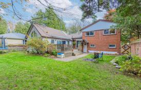 6-zimmer haus in der stadt in Scarborough, Kanada. C$1 995 000