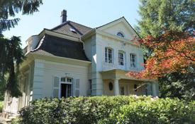 Villa – Baden-Baden, Baden-Württemberg, Deutschland. 1 950 000 €